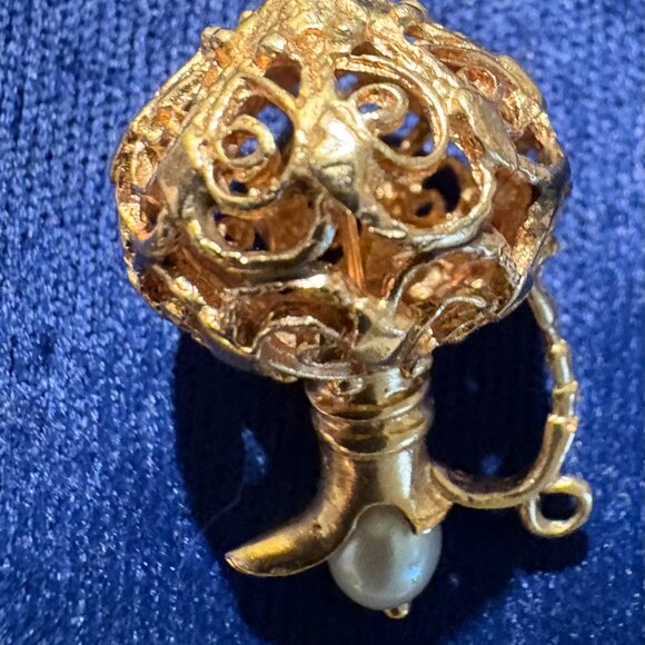 1955 Vintage 14k gold double link charm bracelet with extra gold charms - Picture 10 of 13